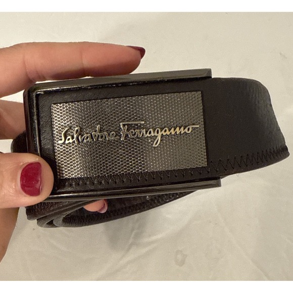 SalvatoreFerragamo Men's Brown Worn Leather Belt W/ Signature Plate Buckle Sz 40